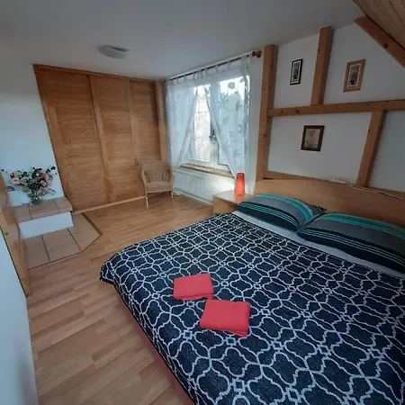 Apartmany Pod Hradem Holstejn Exterior photo